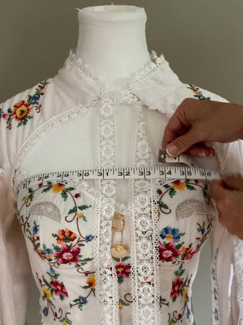 Embroidered Ivory Lace Tie-Neck Blouse - Picture 11 of 15